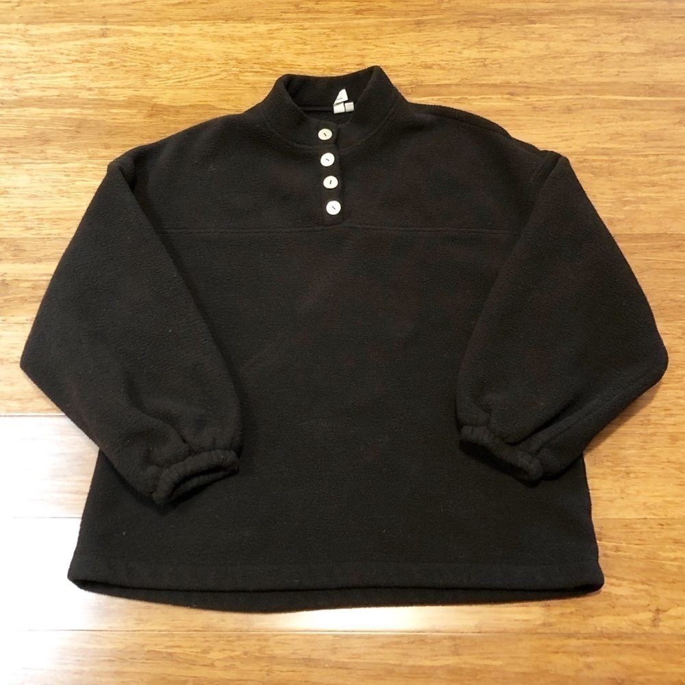 & Other Stories black fleece pullover long sleeve jacket w/ four buttons. Sz 6
